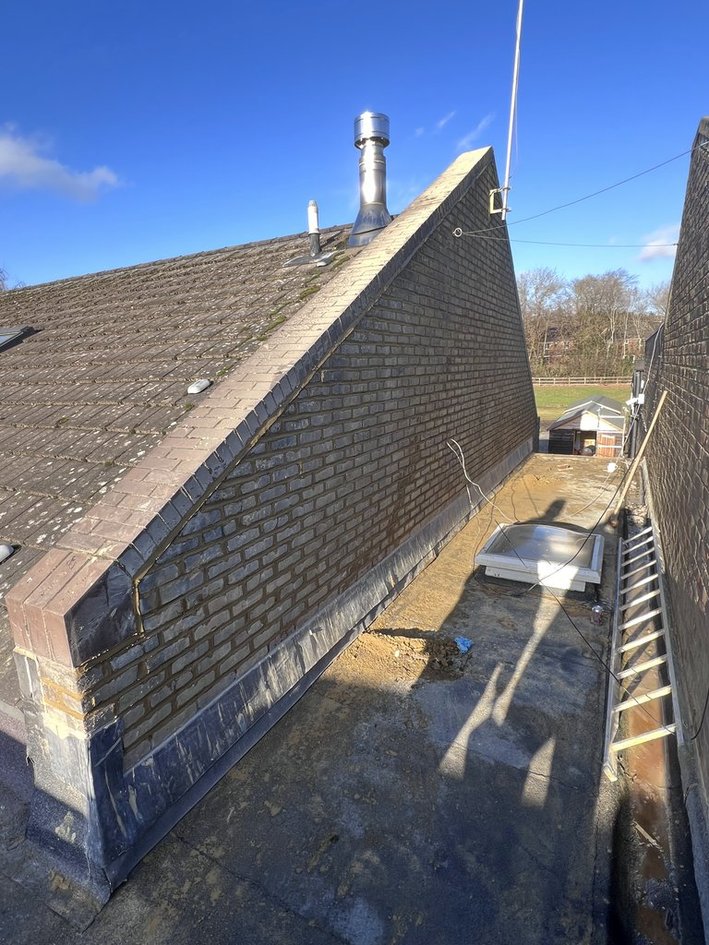 Gable wall repointing Tenterden - large scale heritage pointing project Kent